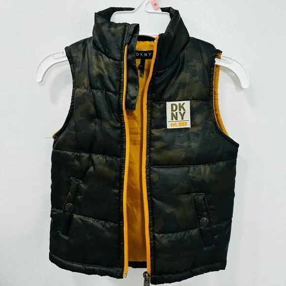 DKNY Camouflage Vest with Vibrant Yellow Lining - Picture 3 of 7